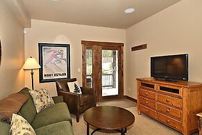 Base Camp 480 4 Bedroom Holiday Home by Winter Park Lodging Company