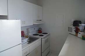 1732 Watergate
