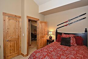 Lakota Antlers 200 5 Bedroom Holiday Home by Winter Park Lodging Compa