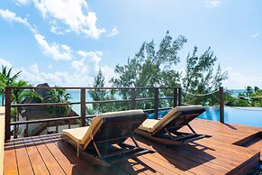 Pueblito Escondido Beachside