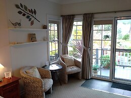 Hillside Bed & Breakfast