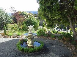 Hillside Bed & Breakfast