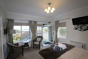 Hillside Bed & Breakfast