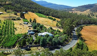 Hillside Bed & Breakfast