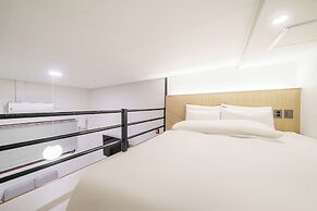 Restia Stay Suwon Station