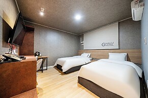 Restia Stay Suwon Station
