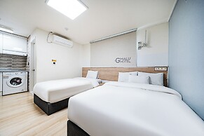 Restia Stay Suwon Station