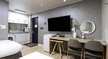 Restia Stay Suwon Station
