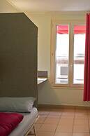 Auberge Internationale des Jeunes - Hostel