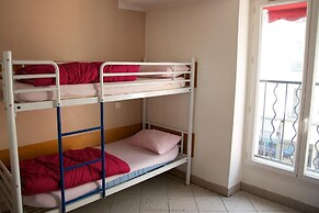 Auberge Internationale des Jeunes - Hostel
