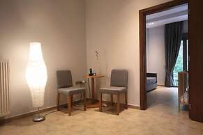 Meni Apartments Hotel