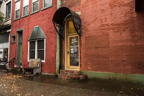 The Walnut Street Inn