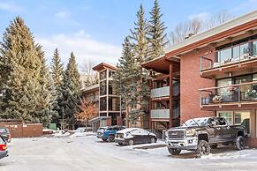 Chateau Eau Claire & Roaring Fork by Frias Properties