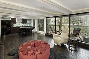 Chateau Eau Claire & Roaring Fork by Frias Properties