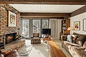 Chateau Eau Claire & Roaring Fork by Frias Properties