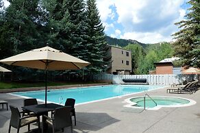 Chateau Eau Claire & Roaring Fork by Frias Properties