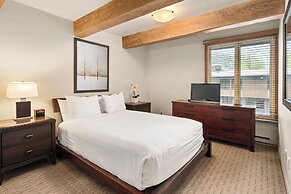 Chateau Eau Claire & Roaring Fork by Frias Properties