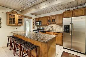 Chateau Eau Claire & Roaring Fork by Frias Properties