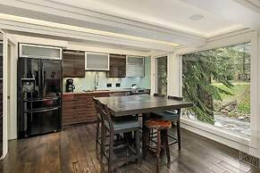 Chateau Eau Claire & Roaring Fork by Frias Properties