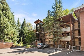 Chateau Eau Claire & Roaring Fork by Frias Properties