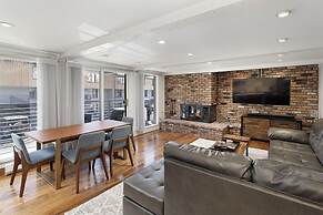 Chateau Eau Claire & Roaring Fork by Frias Properties