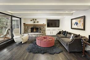 Chateau Eau Claire & Roaring Fork by Frias Properties