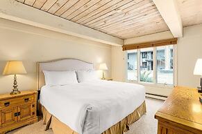 Chateau Eau Claire & Roaring Fork by Frias Properties