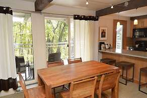 Chateau Eau Claire & Roaring Fork by Frias Properties