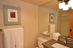 Chateau Eau Claire & Roaring Fork by Frias Properties