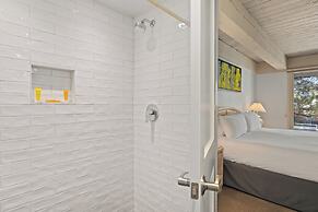 Chateau Eau Claire & Roaring Fork by Frias Properties