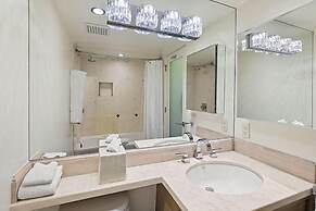 Chateau Eau Claire & Roaring Fork by Frias Properties