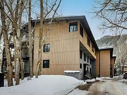 Chateau Eau Claire & Roaring Fork by Frias Properties