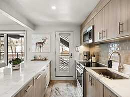 Chateau Eau Claire & Roaring Fork by Frias Properties
