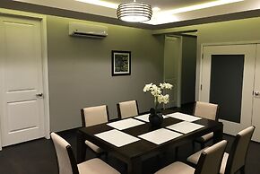 Days Inn & Suites by Wyndham Port Arthur