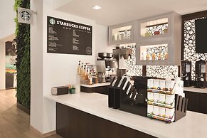 Embassy Suites by Hilton San Antonio Brooks Hotel & Spa