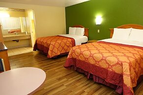 Tropic Lodge