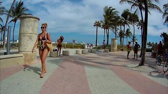 Ocean Front Casablanca Studios with FULL KITCHENS & Beach access By BL