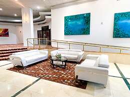 Ocean Front Casablanca Studios with FULL KITCHENS & Beach access By BL