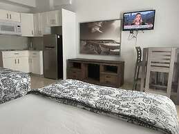 Ocean Front Casablanca Studios with FULL KITCHENS & Beach access By BL