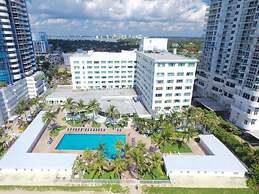 Ocean Front Casablanca Studios with FULL KITCHENS & Beach access By BL