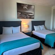 Ocean Front Casablanca Studios with FULL KITCHENS & Beach access By BL