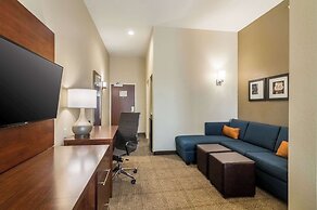 Comfort Suites Meridian and I-40