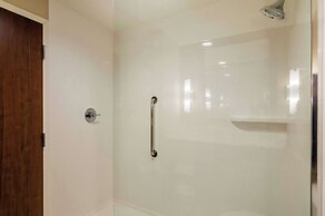 Comfort Suites Meridian and I-40