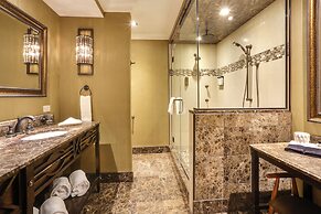 Curtiss Hotel, Ascend Hotel Collection