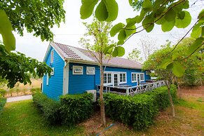 Varee Valley Resort and Restaurant