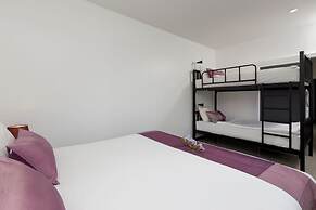 The Lantern Hostel and SPA