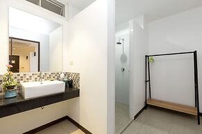 The Lantern Hostel and SPA