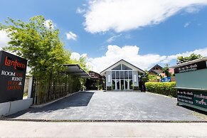 The Lantern Hostel and SPA