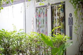 The Lantern Hostel and SPA