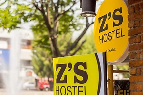 Z's Hostel at Tha Phae Gate